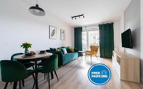 Harmony Apartment Ceglana - Free Parking - Self Check-In